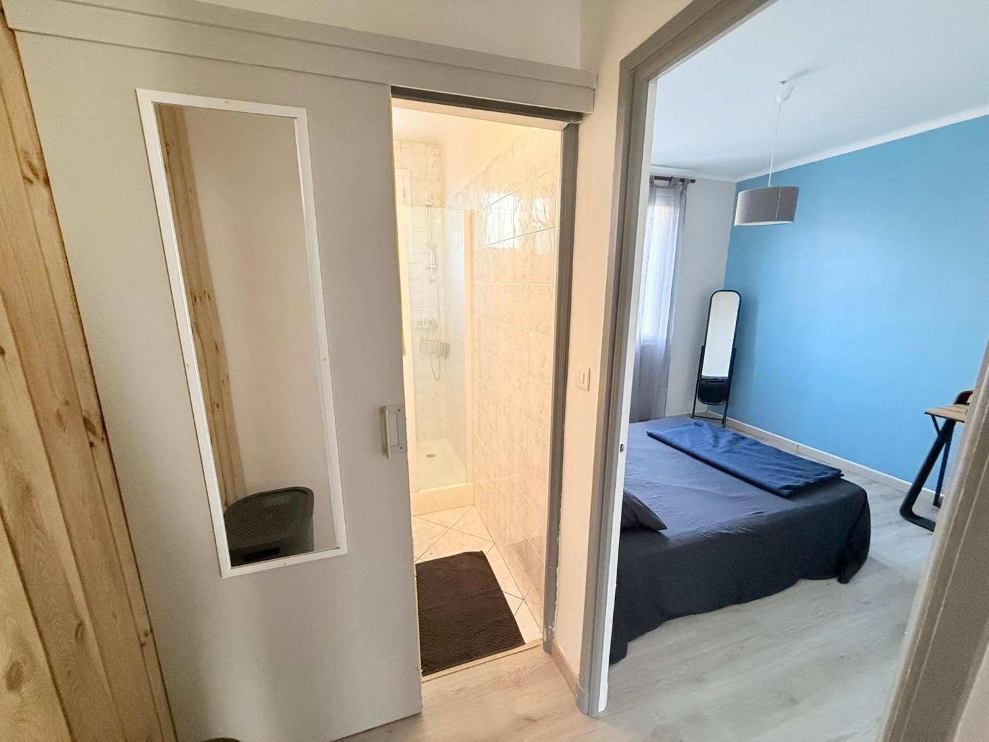 Les Arenes De - Centre 10 Min Gare -parking- 2 Appartement